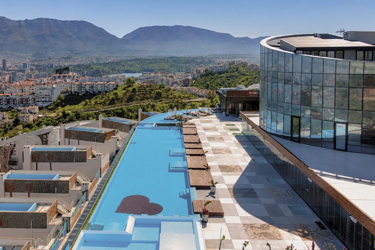 Arka Art Hotel